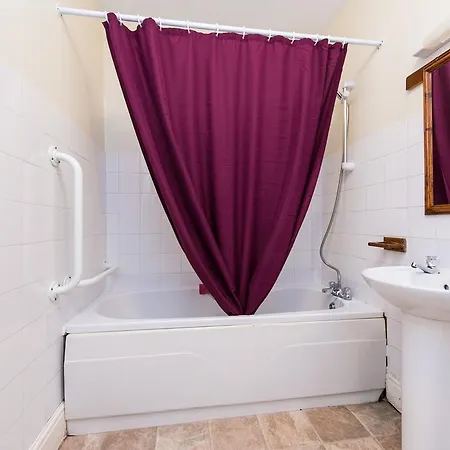 Guest house The Travel And Scarborough