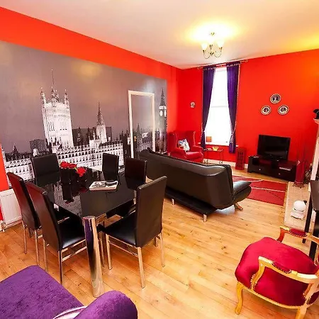 The Travel And Πανσιόν