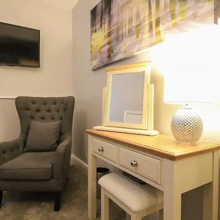 The Travel And 3* 斯卡伯勒